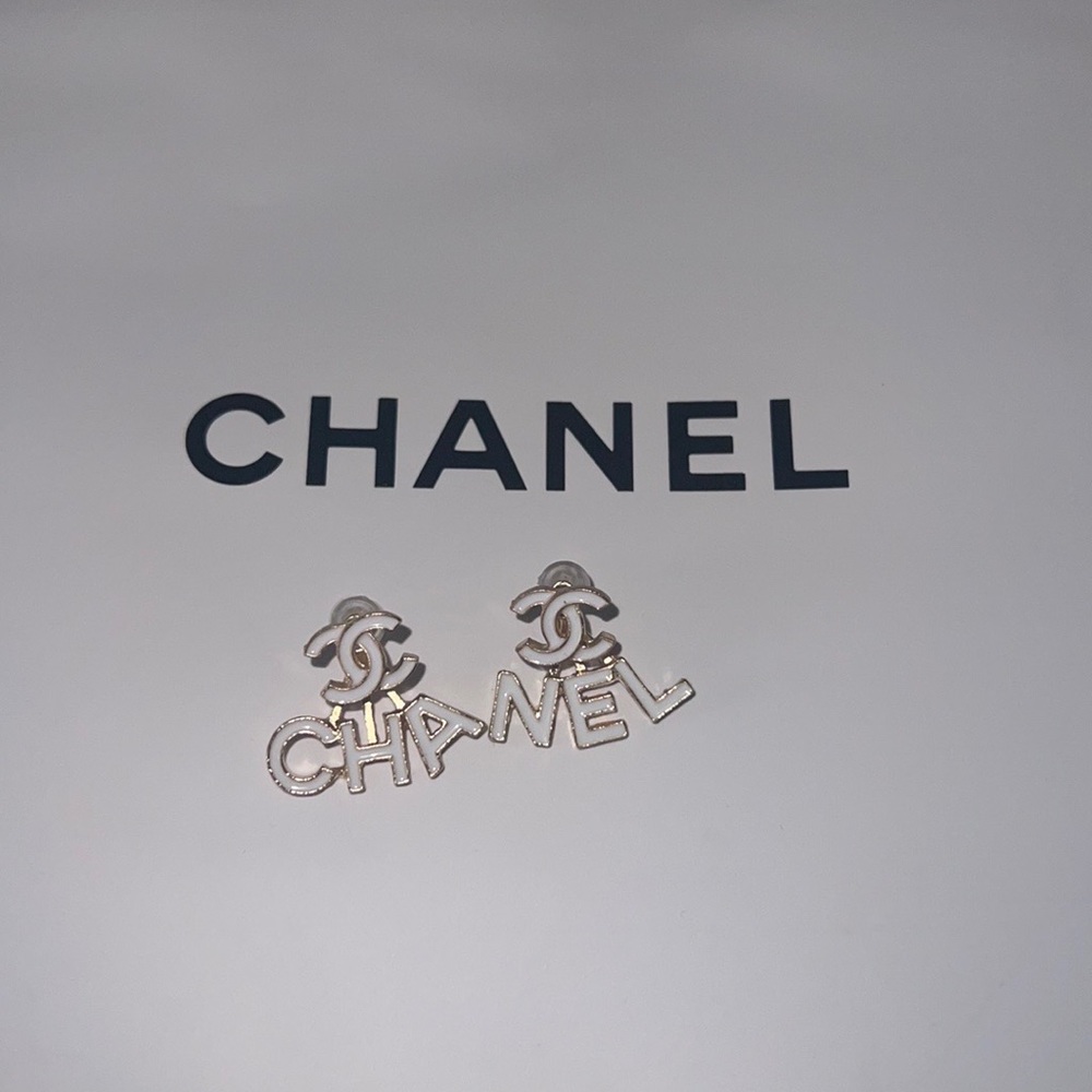 Cute earrings.